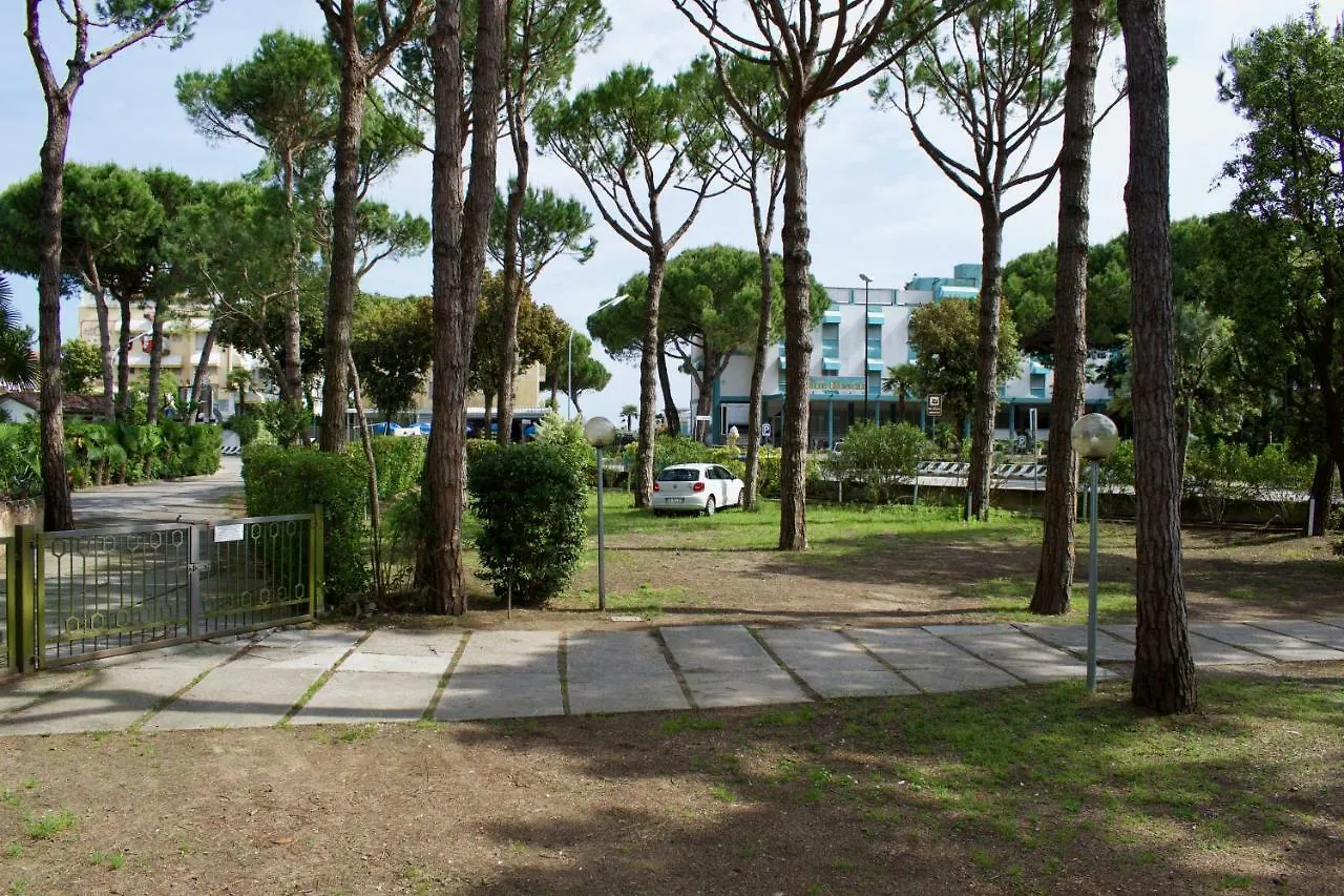 Villa Cristina N.6 利多迪迪耶索洛 0*,  意大利
